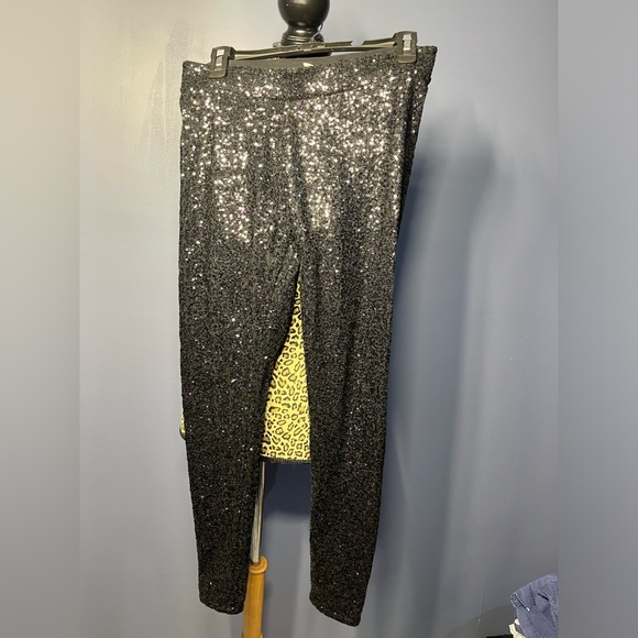 Victoria's Secret Pink Yoga Bling Sequin Leggings Black Size Small - Picture 3 of 5